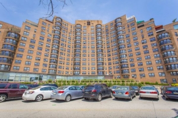 Parkway House Apartments in Philadelphia