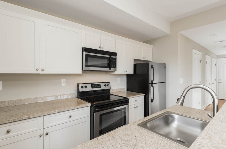 Granite kitchen counters