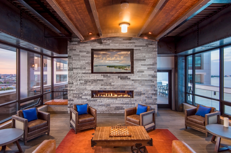 Table game and seating on the roof deck 