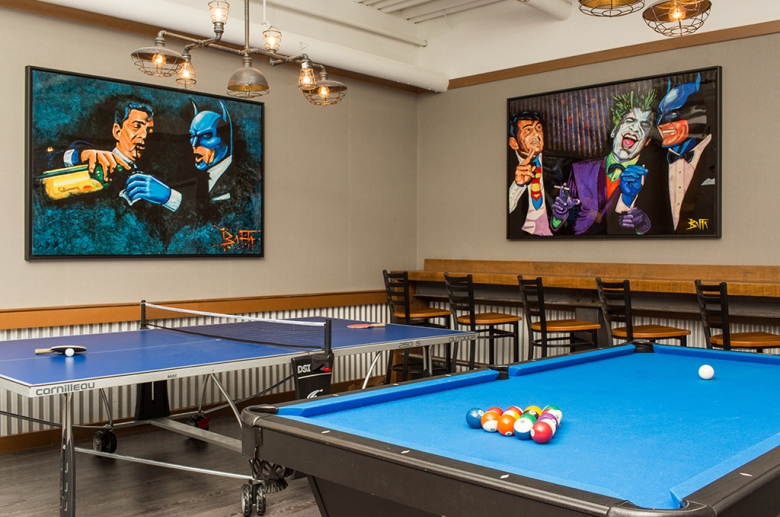 Resident lounge with table games