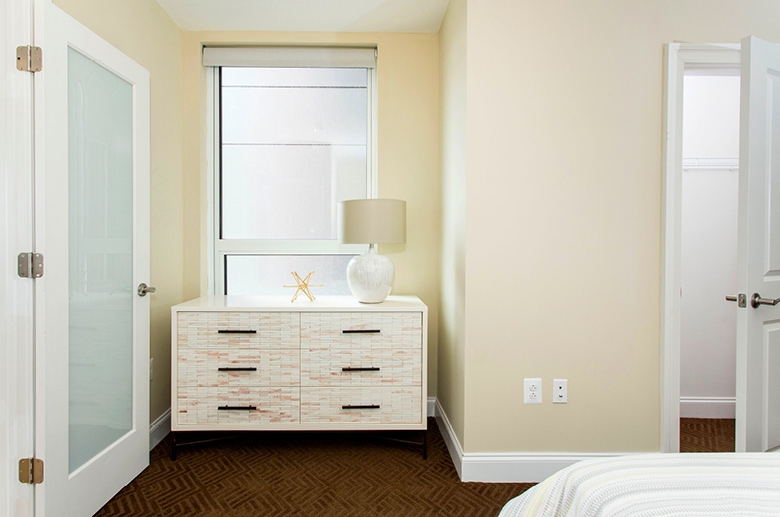 Modern and minimalist decoration