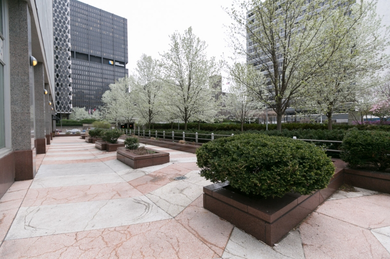 201 Stanwix courtyard