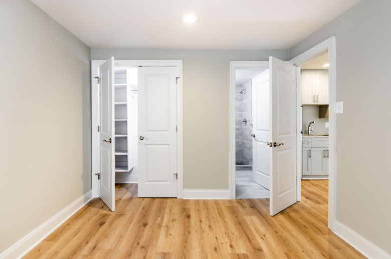 Bedroom with en suite bathroom