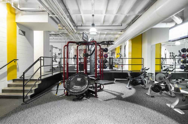 Strength training equipment