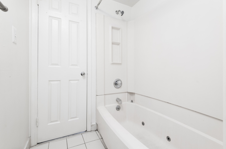 Modern bathroom