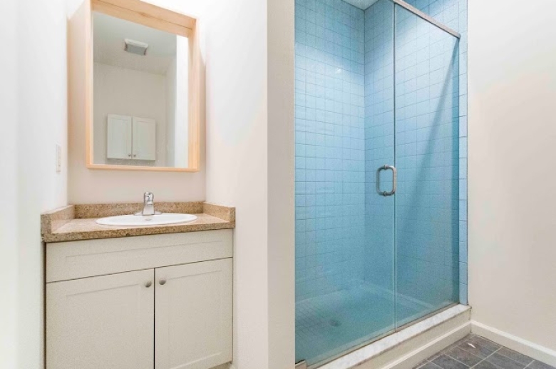Modern tiled bathroom