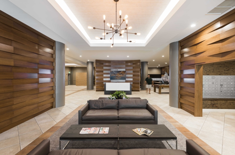 Lobby seating area with flatscreen TV