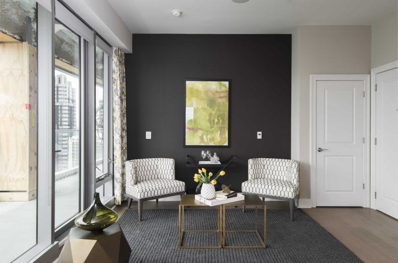 Furnished sitting area