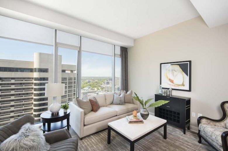 Expansive windows