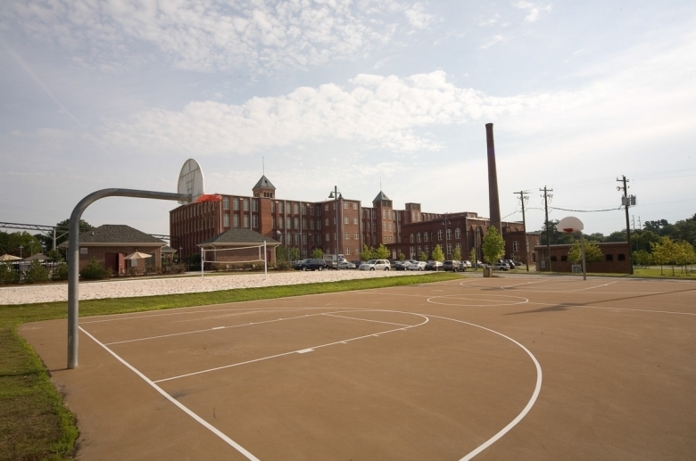 Outdoor basketball court at The Cottages at The Mills