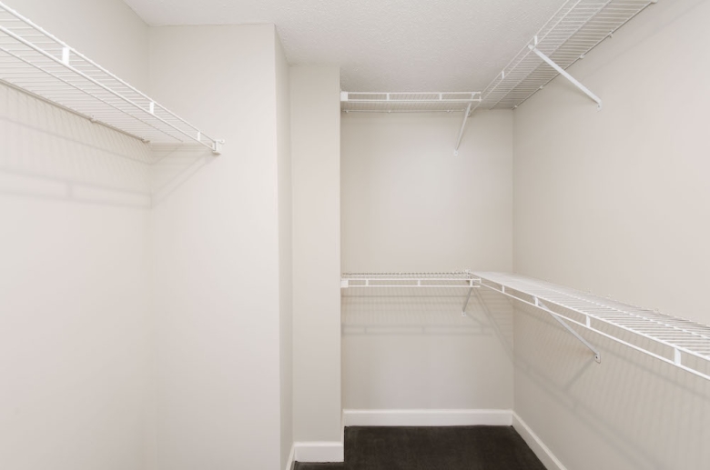 Walk-in closet