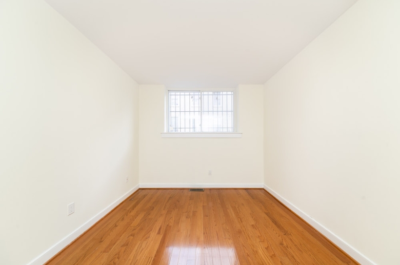 Bedroom natural lighting