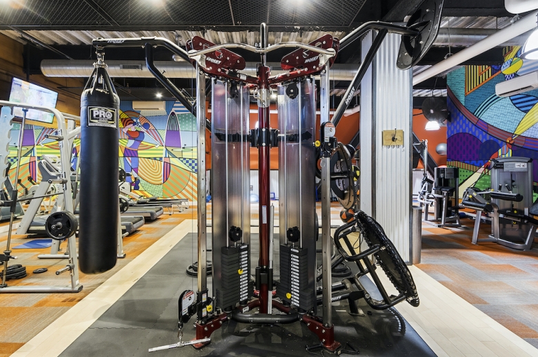 Strength training equipment