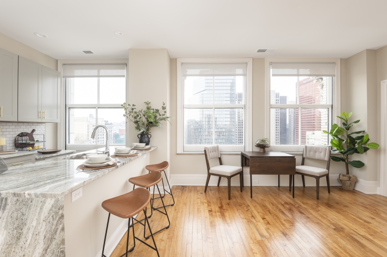 Eat-in Kitchen space 