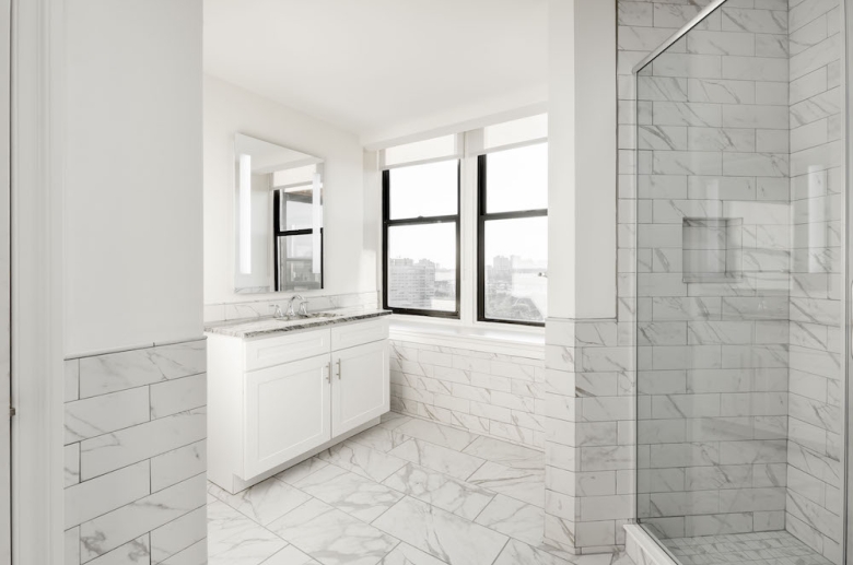 Spa-style modern bath