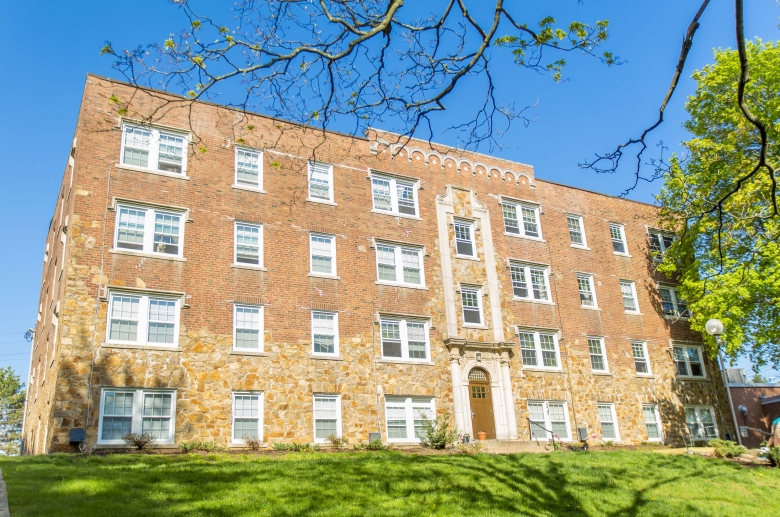 Whitney Avenue in Hamden CT PMC Property Group Apartments