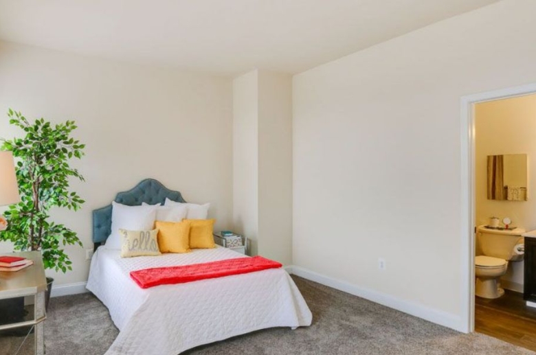 Bedroom with en suite bathroom