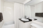 Orlowitz Residence modern tiled bathroom
